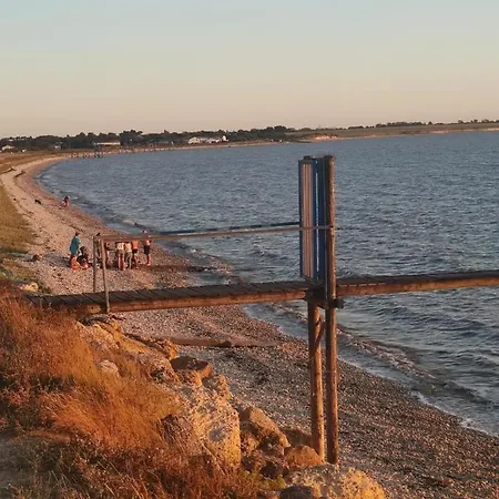 Avec Entree Independante