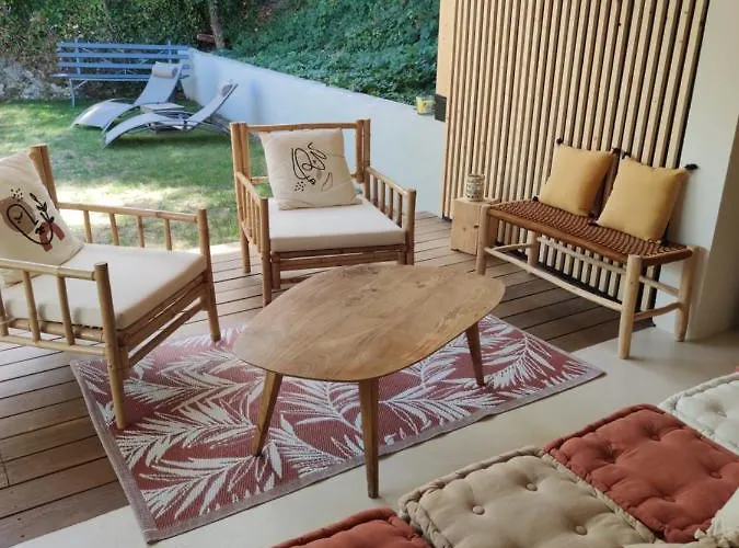 Avec Entree Independante Casa de hóspedes 3*