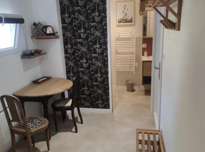 Casa de hóspedes Avec Entree Independante Esnandes