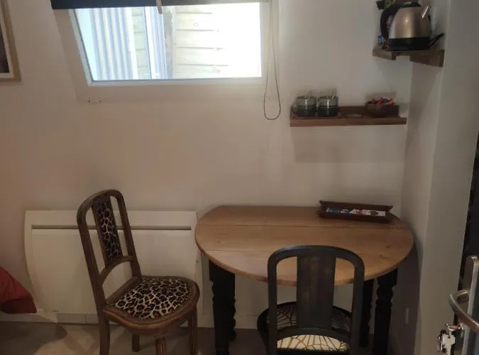 Casa de hóspedes Avec Entree Independante Esnandes