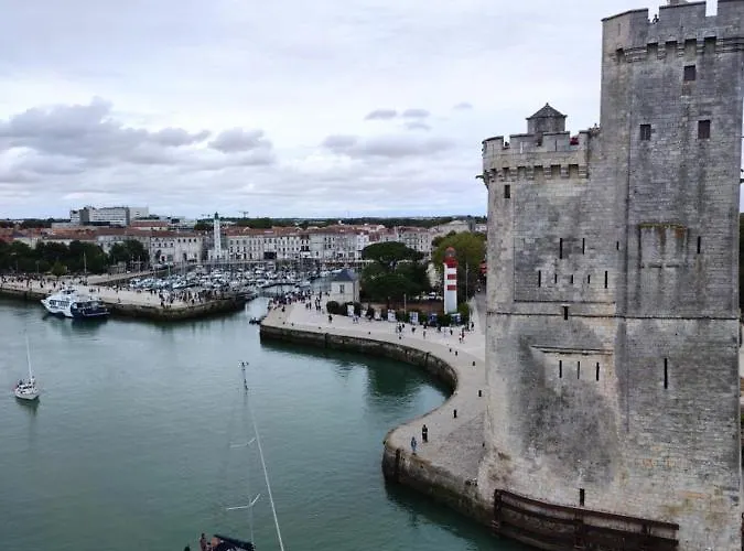 Avec Entree Independante 3*