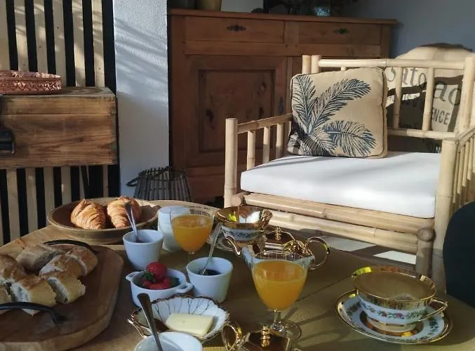 Avec Entree Independante 3* Esnandes